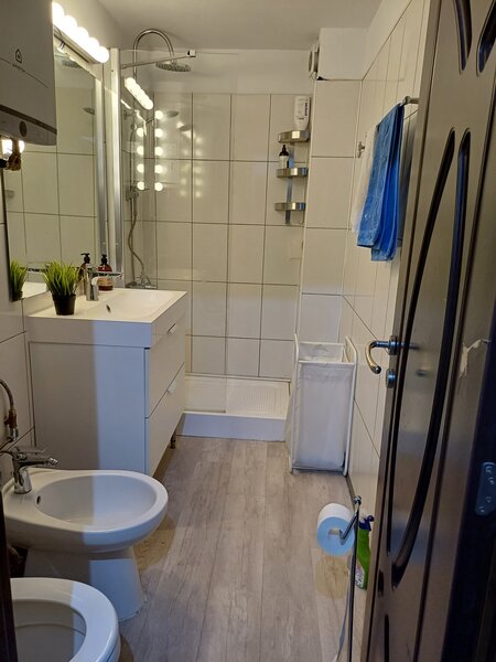 Nerva Traian, Camera de Comert, Unirii,